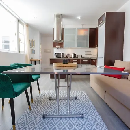 Atico De Franceses By Cadiz4rentals