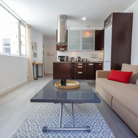 Atico De Franceses By Cadiz4rentals *