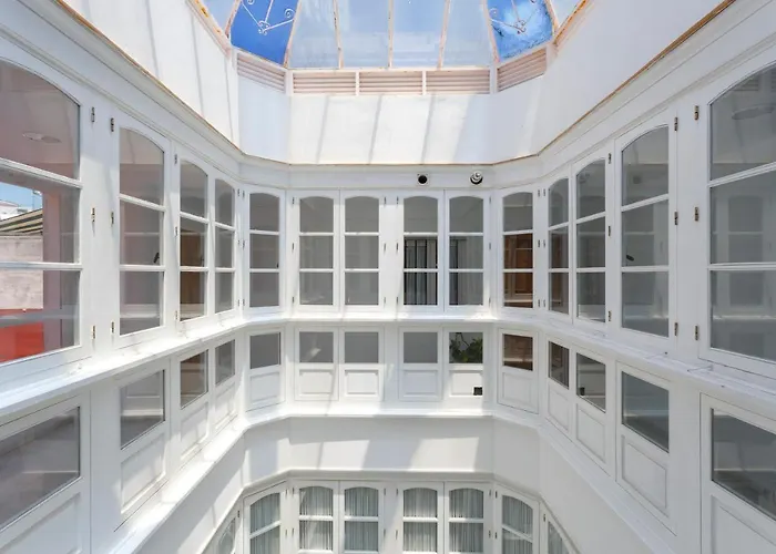 Atico De Franceses By Cadiz4rentals