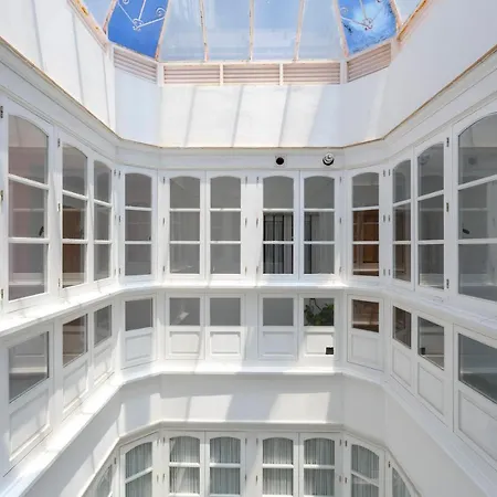 Atico De Franceses By Cadiz4rentals