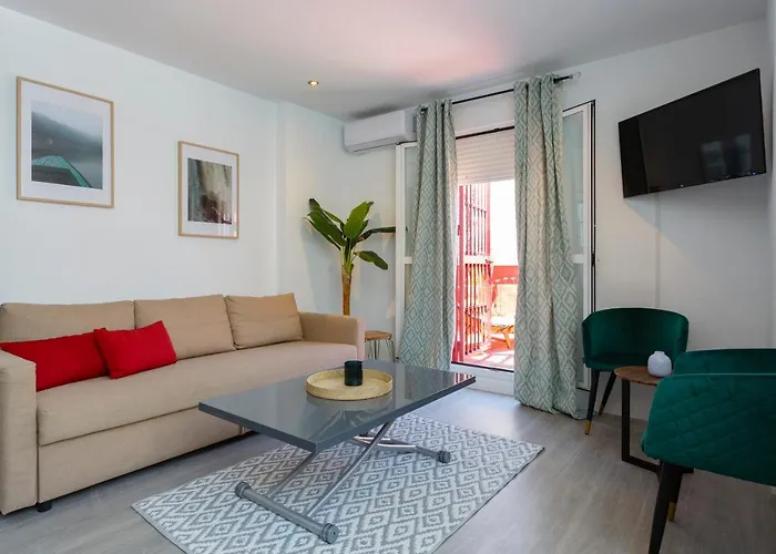 Atico De Franceses By Cadiz4rentals *